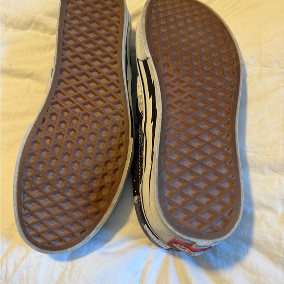 Women’s sz. 8 Vans slide on, custom design - Picture 7 of 9